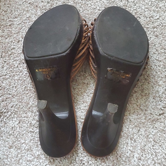 Brown Heels - Picture 3 of 4